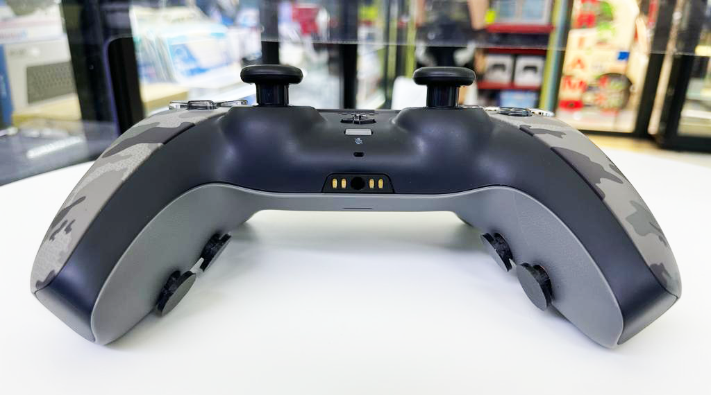 CONTROLLER PS5/PC C4PITÃO CAMOUFLAGE CON 4 BOTTONI PROGRAMMABILI MTS(RAPID FIRE E COMBO) + THUMBSTICK 6 PZ + DIGITAL CLICK R1L1R2L2(PRO)